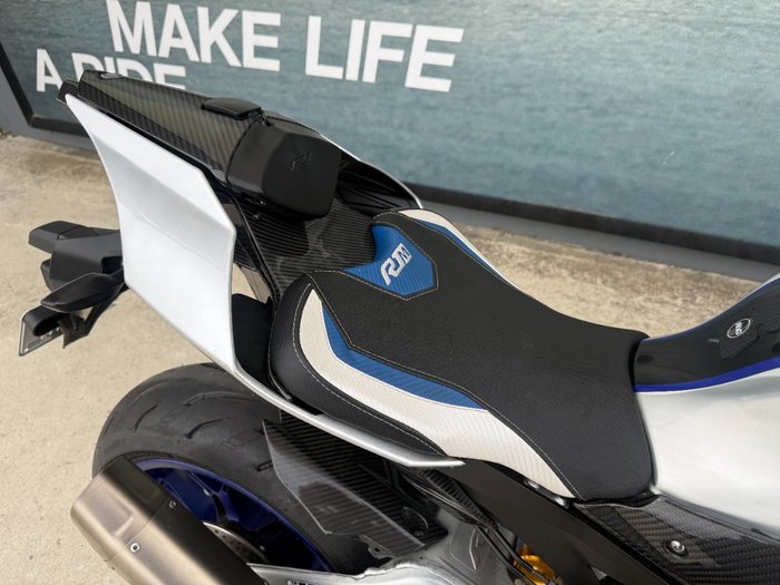 2019 Yamaha YZF-R1 M Black