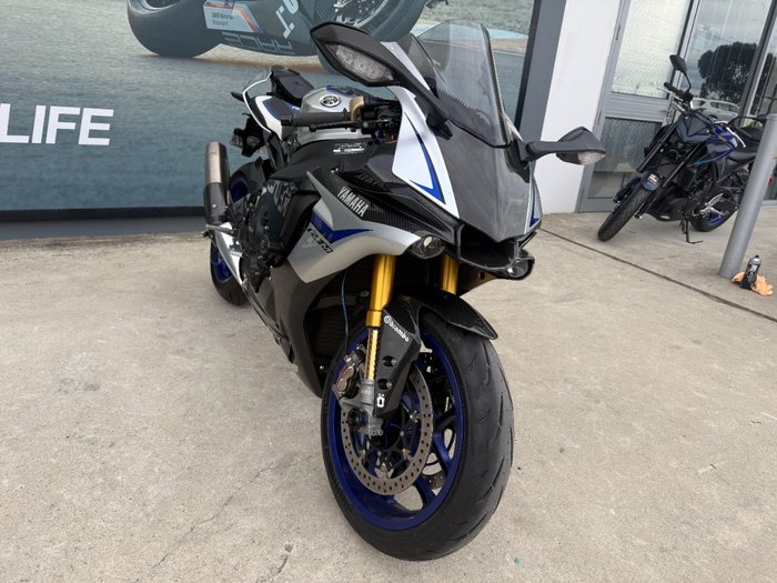 2019 Yamaha YZF-R1 M Black