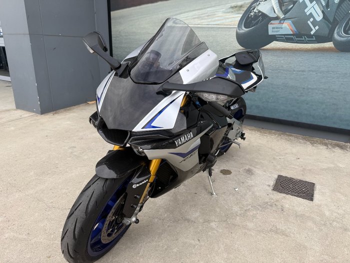 2019 Yamaha YZF-R1 M Black