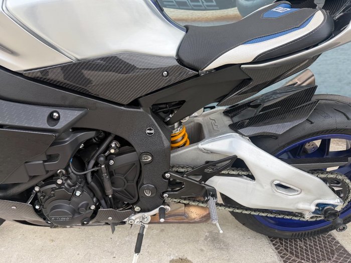 2019 Yamaha YZF-R1 M Black