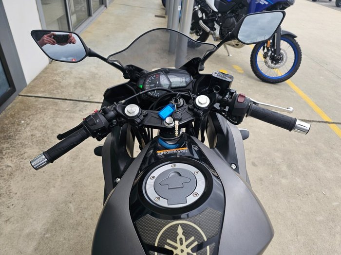 2015 Yamaha YZF-R3 GREY