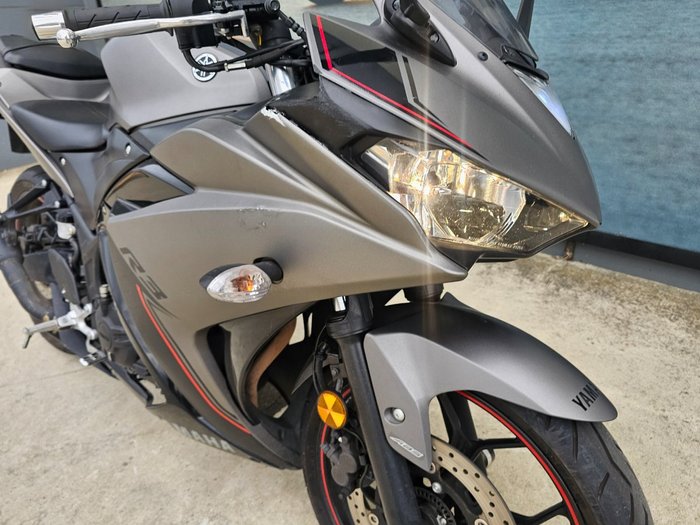 2015 Yamaha YZF-R3 GREY