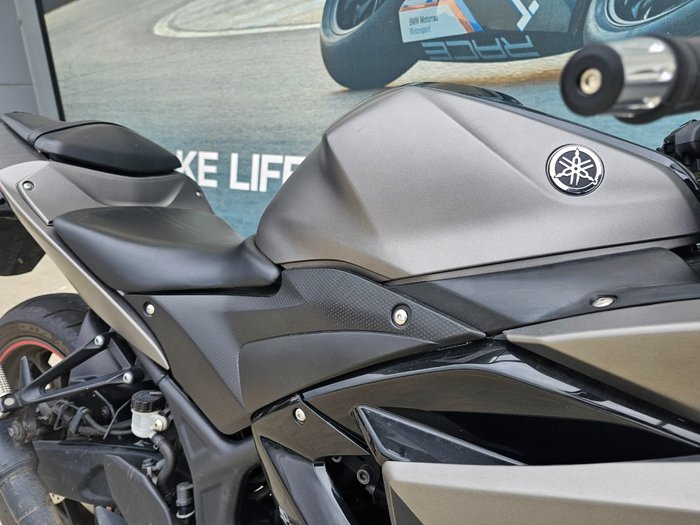 2015 Yamaha YZF-R3 GREY