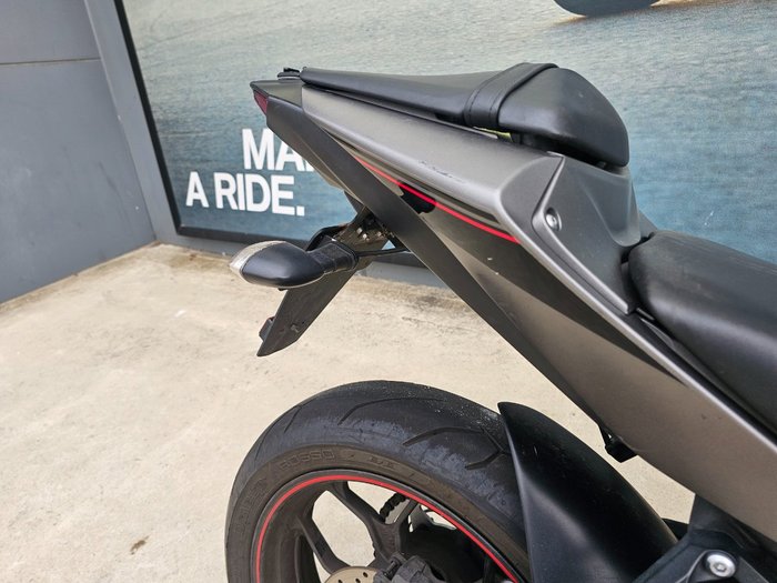 2015 Yamaha YZF-R3 GREY