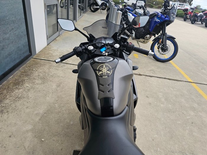 2015 Yamaha YZF-R3 GREY