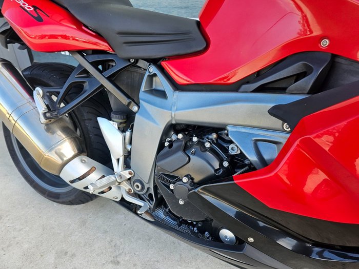 2011 BMW Motorrad K1300 S Red