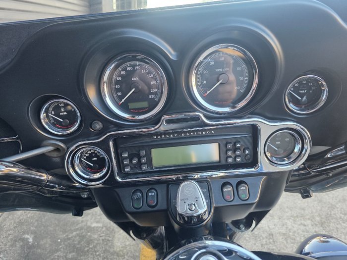2013 HARLEY-DAVIDSON FLHTCU U/C ELECTRA GLIDE BLUE