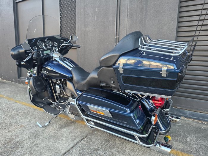 2013 HARLEY-DAVIDSON FLHTCU U/C ELECTRA GLIDE BLUE