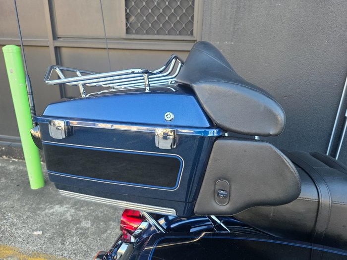 2013 HARLEY-DAVIDSON FLHTCU U/C ELECTRA GLIDE BLUE