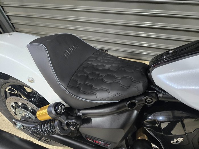 2025 INDIAN SCOUT 101 LIMITED GHOST WHITE METALLIC
