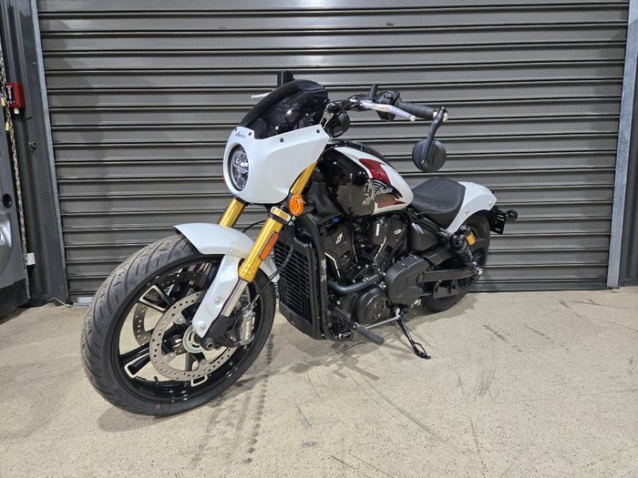 2025 INDIAN SCOUT 101 LIMITED GHOST WHITE METALLIC