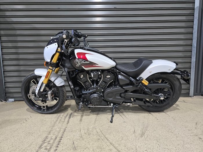 2025 INDIAN SCOUT 101 LIMITED GHOST WHITE METALLIC