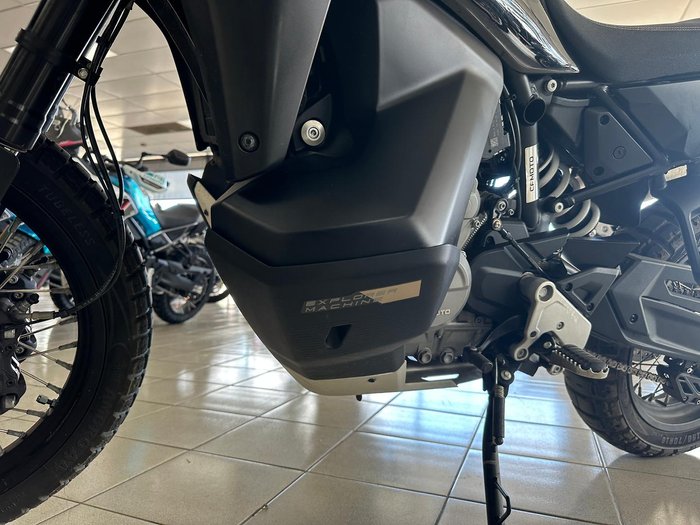 2025 CFMOTO 800MT-X MT Black