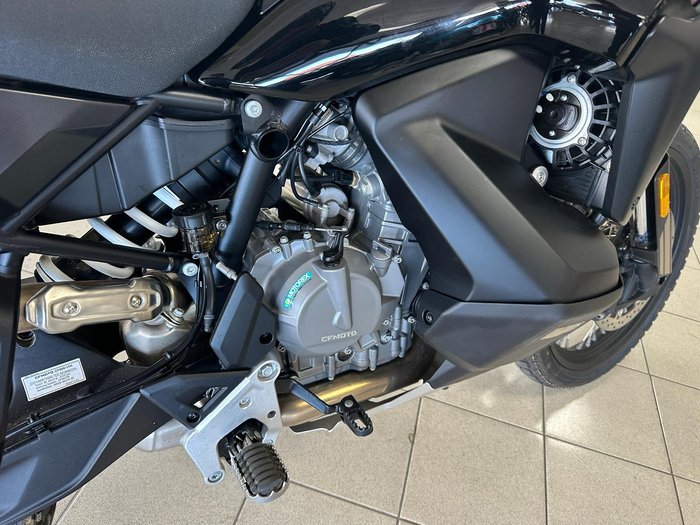 2025 CFMOTO 800MT-X MT Black