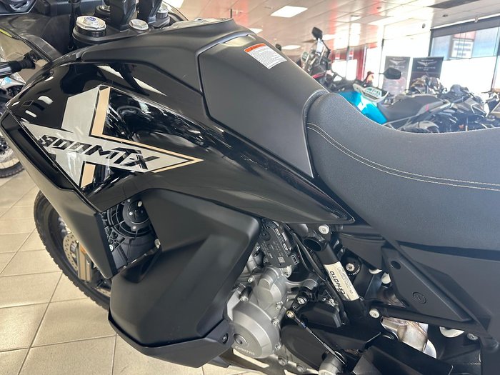 2025 CFMOTO 800MT-X MT Black