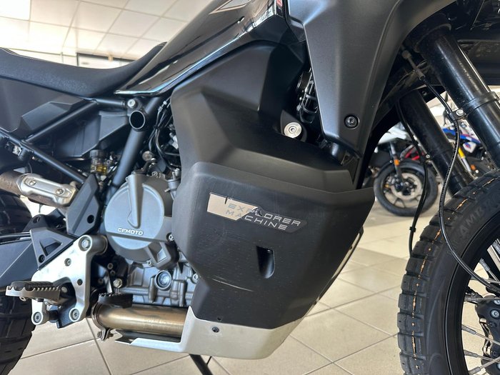 2025 CFMOTO 800MT-X MT Black