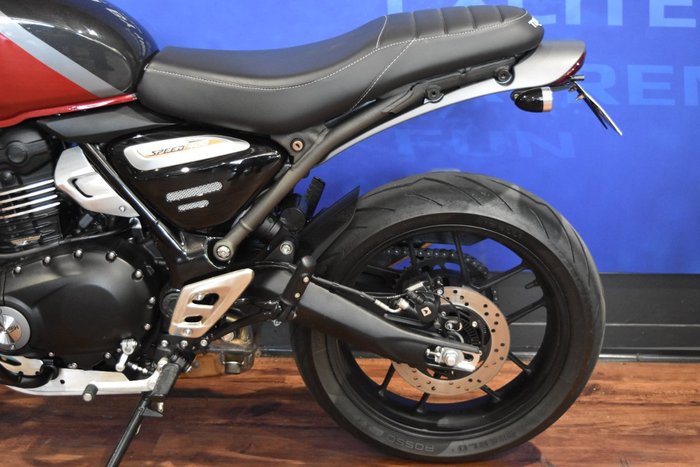 2024 TRIUMPH SPEED 400 Red
