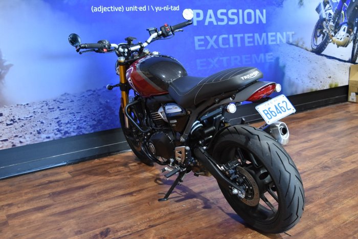 2024 TRIUMPH SPEED 400 Red