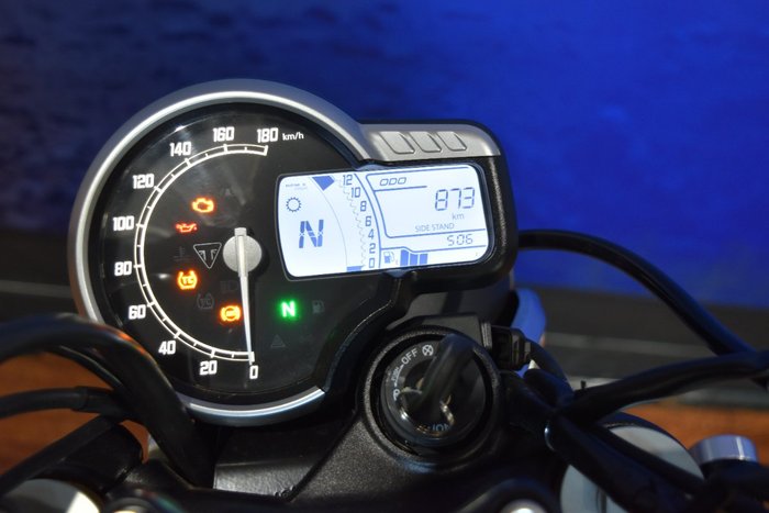 2024 TRIUMPH SPEED 400 Red