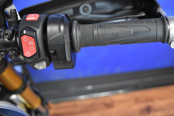 2020 TRIUMPH SCRAMBLER 1200 XE White