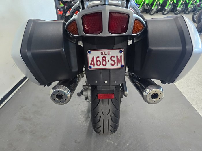 2002 Yamaha FJR1300 SILVER