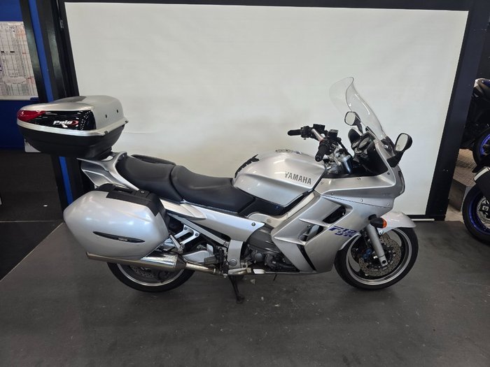 2002 Yamaha FJR1300 SILVER