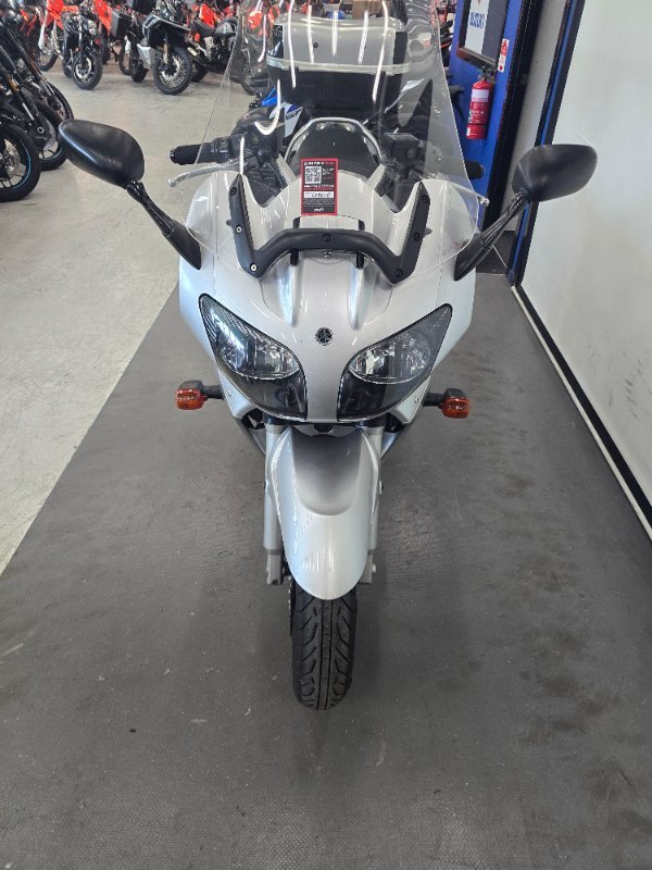 2002 Yamaha FJR1300 SILVER