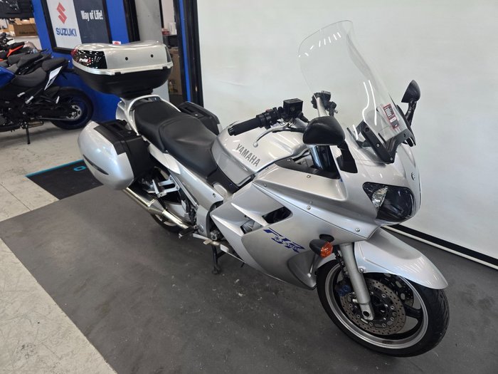 2002 Yamaha FJR1300 SILVER
