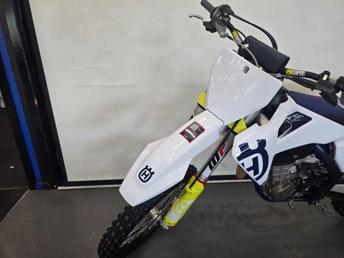 2020 Husqvarna FC450 White