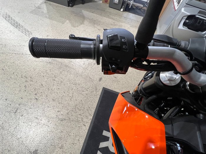 2024 KTM 200 DUKE (ABS) ORANGE