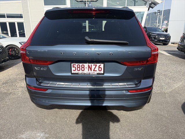 2024 Volvo XC60 Plus B5