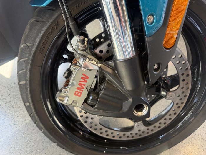 2025 BMW R 1300 R