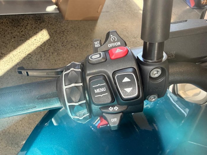 2025 BMW R 1300 R R 1300 Blue