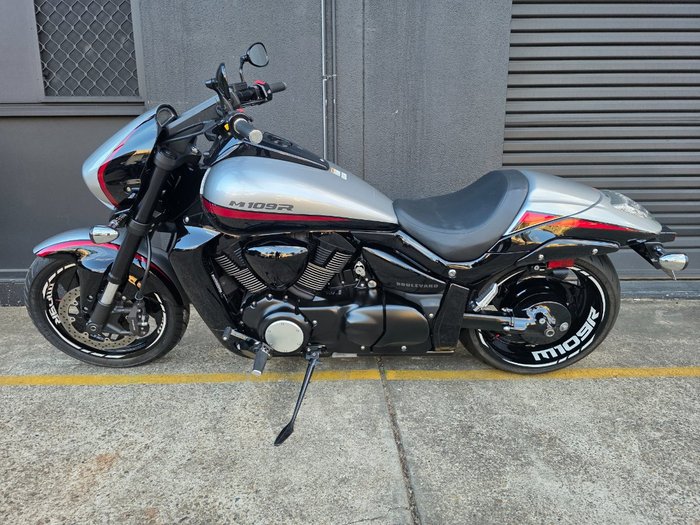 2018 Suzuki VZR 1800BZ BOULEVARD (M109R) BLACK
