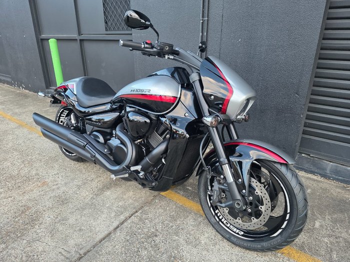 2018 Suzuki VZR 1800BZ BOULEVARD (M109R) BLACK