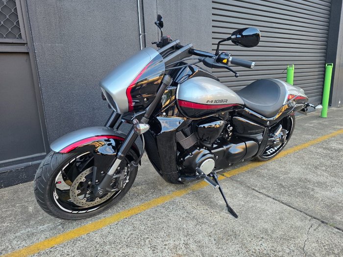2018 Suzuki VZR 1800BZ BOULEVARD (M109R) BLACK