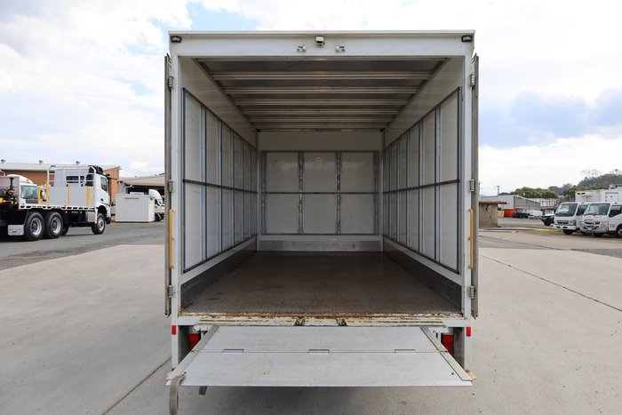 2021 Fuso Canter 515 Pantech White