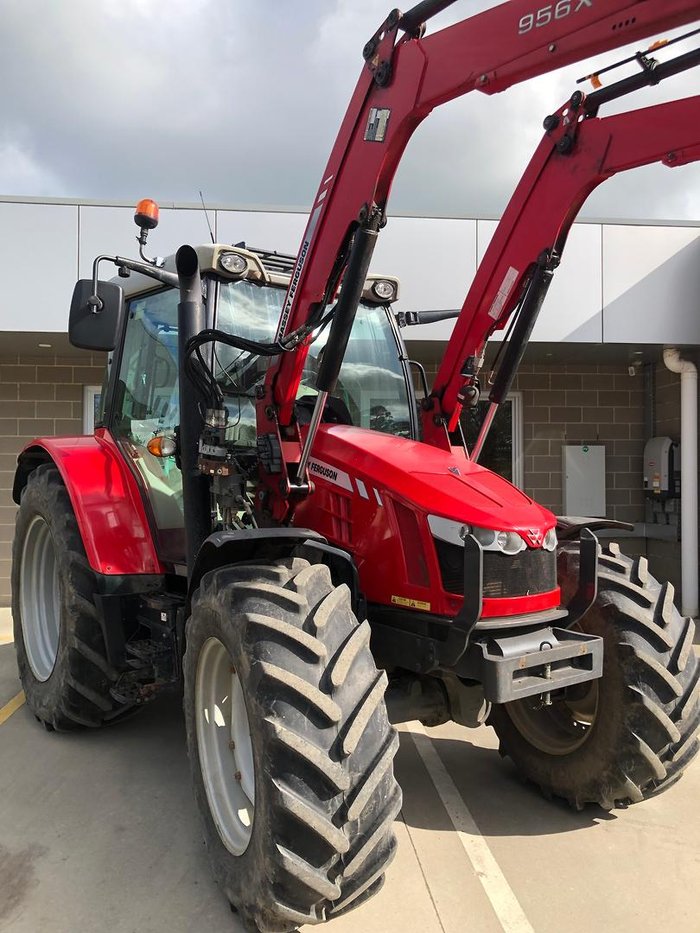0 Massey Ferguson 5609 Essential Cab 90 Hp Dyna4 Fel 1937 Hours Red
