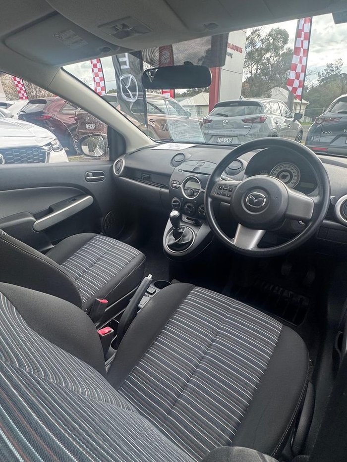 2010 Mazda 2 Maxx DE Series 1 Crystal White Pearl