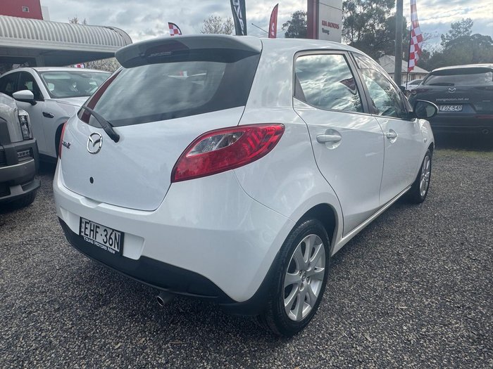 2010 Mazda 2 Maxx DE Series 1 Crystal White Pearl