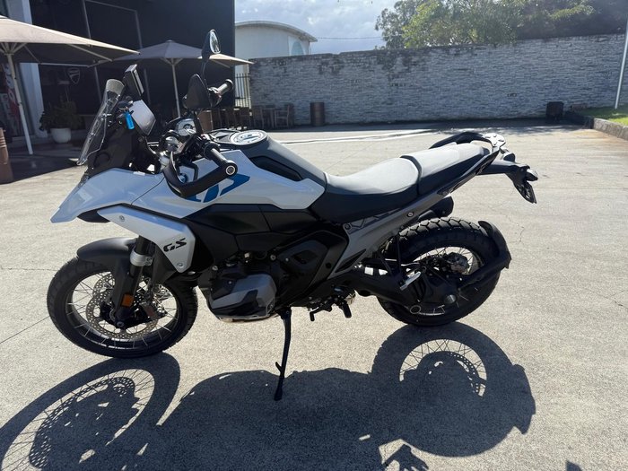 2025 BMW R 1300 GS Pure R 1300 White