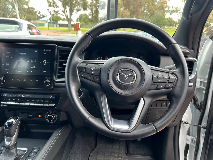 2024 Mazda BT-50 GT