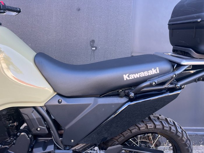 2022 Kawasaki KLR650 (KL650) PEARL SAND KHAKI