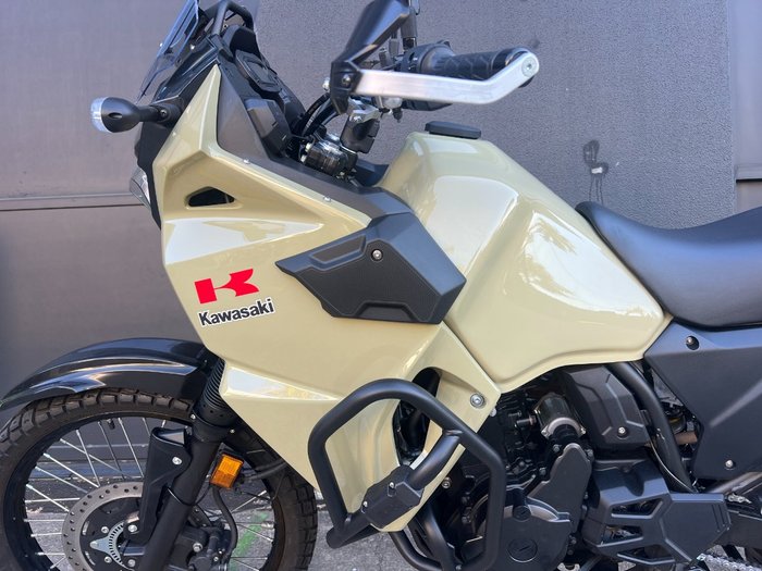 2022 Kawasaki KLR650 (KL650) PEARL SAND KHAKI