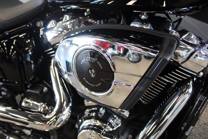 2025 Harley-davidson FLFB FAT BOY (117) WHISKEY FIRE