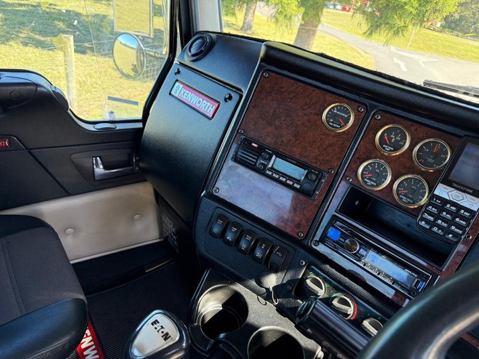 2018 Kenworth T359 ONE OWNER - FUEL HAUL SPEC
