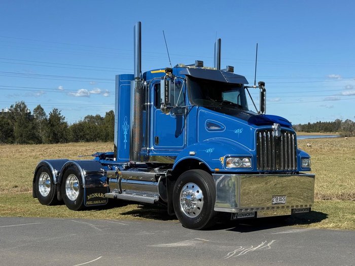 2018 Kenworth T359 ONE OWNER - FUEL HAUL SPEC