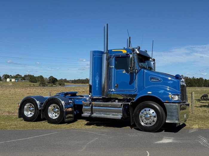 2018 Kenworth T359 ONE OWNER - FUEL HAUL SPEC