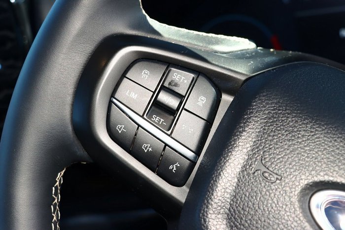 2024 Ford Everest Platinum