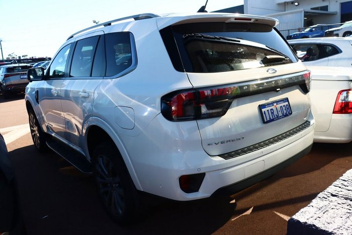 2024 Ford Everest Platinum